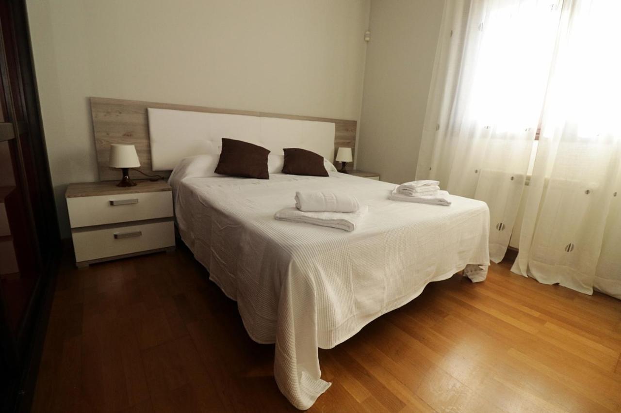 Апартаменты Apartamento , Wifi Y Garaje Cerca Del Centro Овьедо Экстерьер фото
